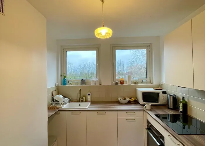 Séjour chez l'habitant Private room in a luminous&spacious appartement Lambersart